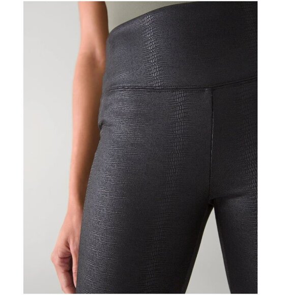 WHBM Black Python Foil Print Runway Leggings Size 2R - Picture 2 of 7